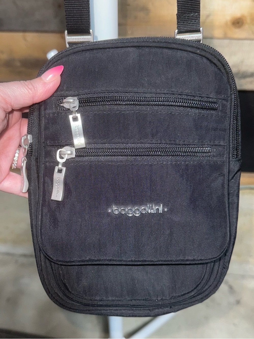 Baggallini Black Compact Crossbody Pouch